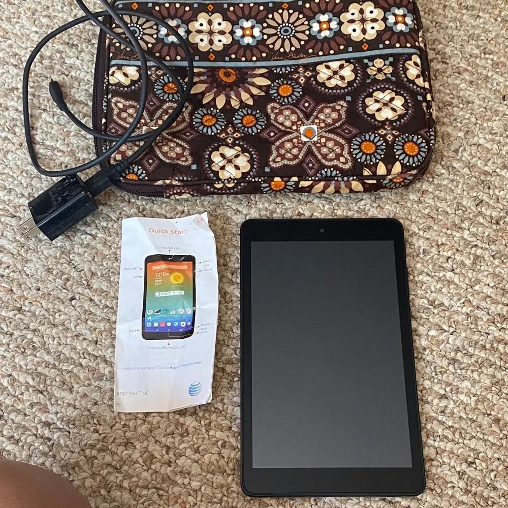 AT&T Trek HD 9020A Android Tablet - Picture 1 of 5